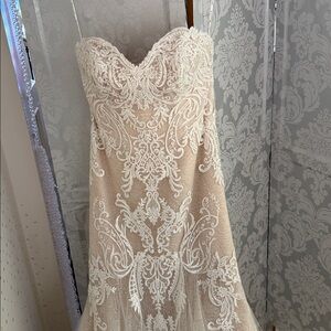 Sottero and Midgley Cream Lace Wedding Dress